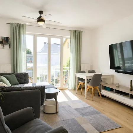 Apartmán Zentrale 2-zimmer-wohnung Mit Balkon & Parkplatz *